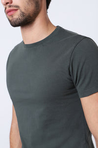 Basic Solid-Colour Tee